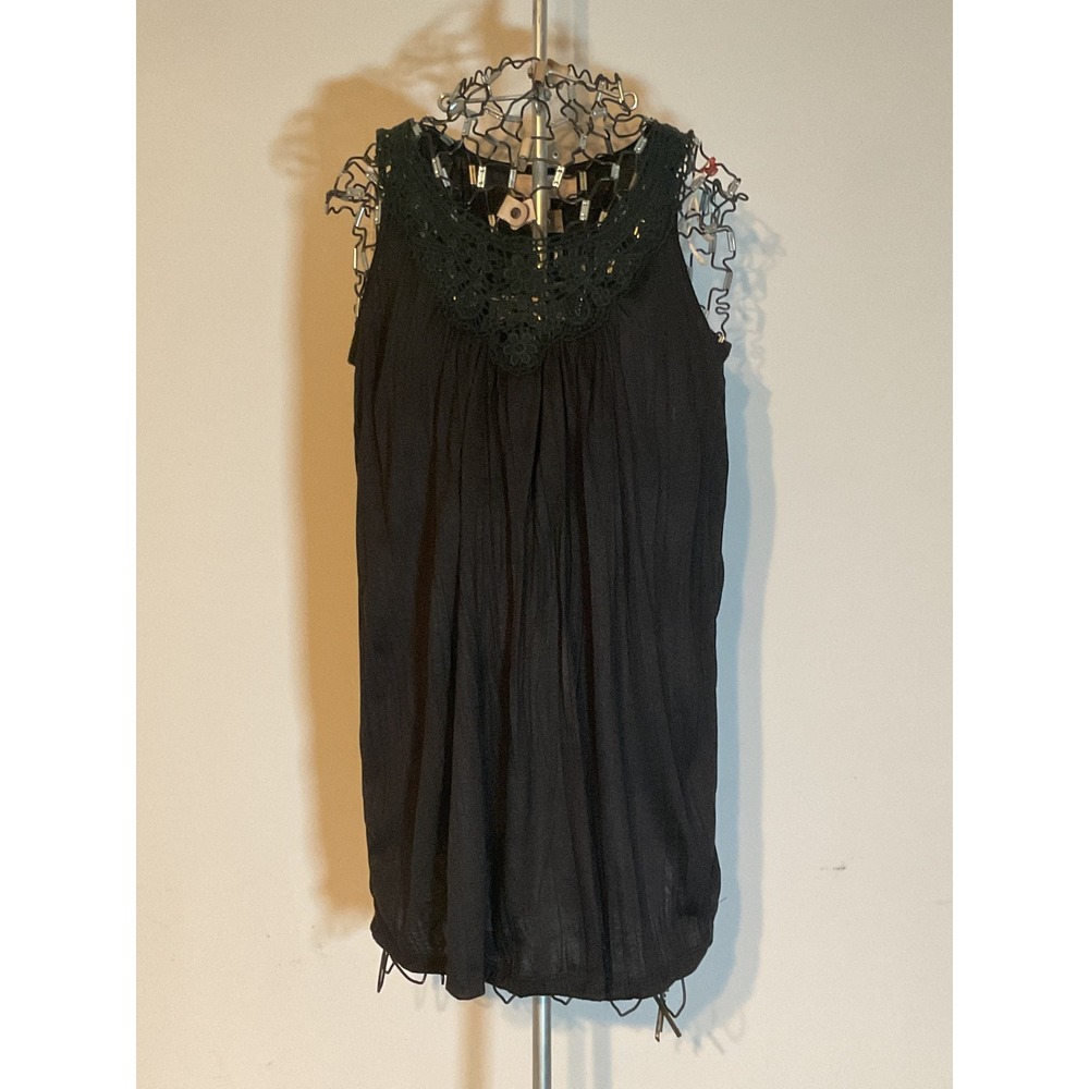 Carolyn Taylor Black Crinkle Jersey Crochet‎ Lace Bib Sleeveless Top Mens Medium